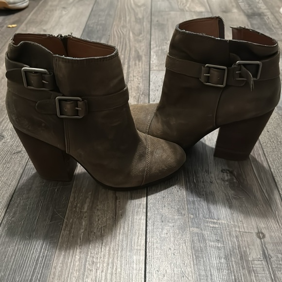 Lucky Brand- Booties - size 8 - Picture 2 of 6